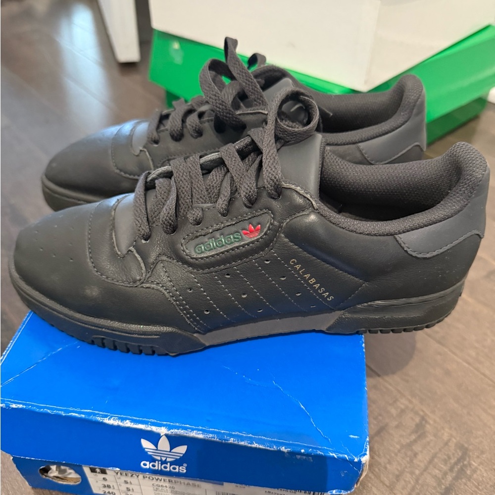 Adidas Calabasas Men's Black Sneakers